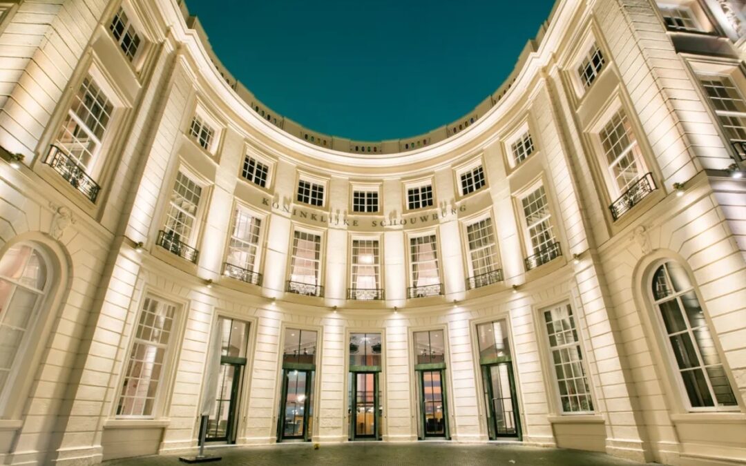 Weekendactiviteit: Rondleiding Koninklijke  Schouwburg